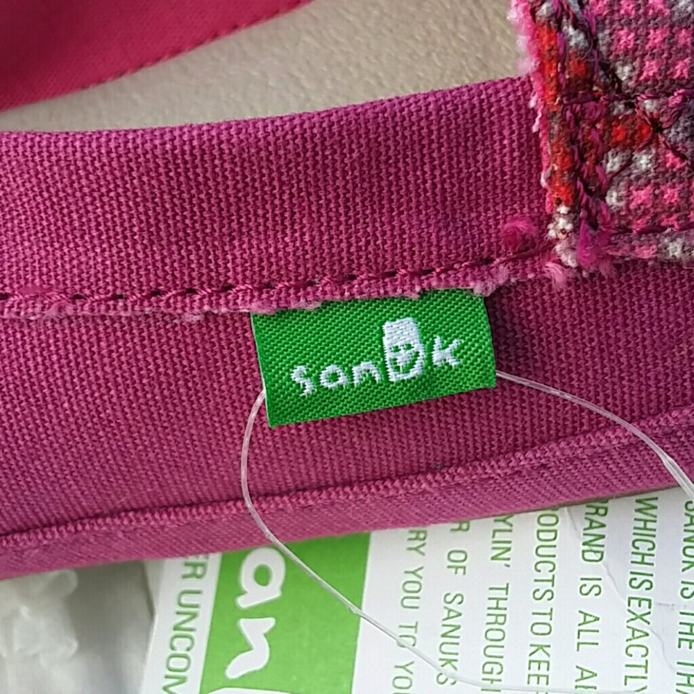 ❌SOLD❌ Sanuk Pink Quilt Surfer Flats ❌SOLD❌ - Picture 6 of 6